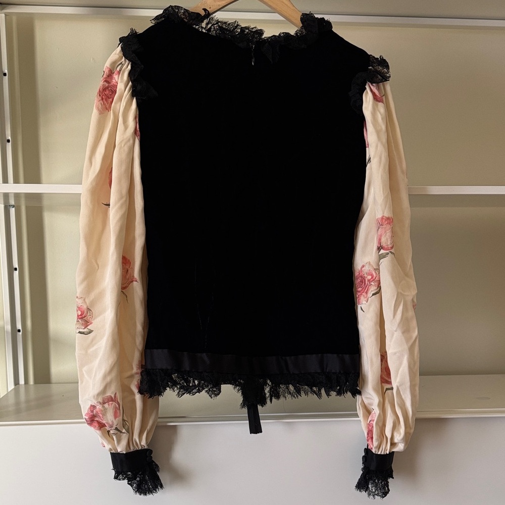 Vintage Bill Blass for Dayton’s Oval Room. Floral Puff Sleeve Black Top - Picture 8 of 11